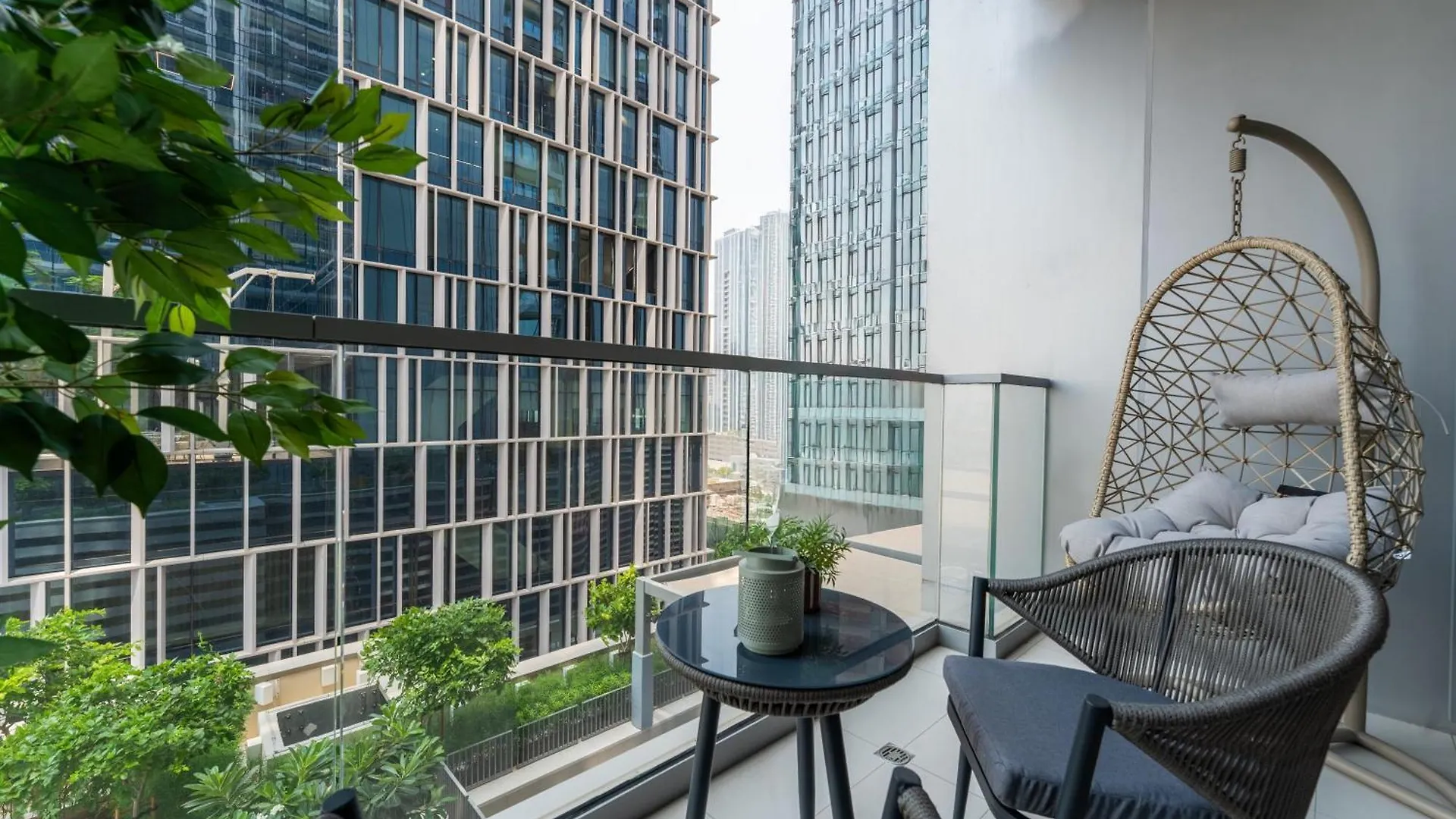 Luxurious 1Br Pool With Burj Khalifa View Dubai Mall United Arab Emirates
